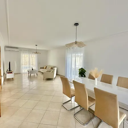 Сasa de vacaciones Villa Alcantarilha *